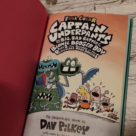 Captain Underpants Full Color Book - Picture 2 of 5